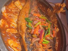 -鸣记脆皮烤鱼·海鲜烤鱼(三八广场店)