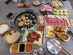 -围炉肉舍丹东海鲜烤肉·烤活鳗(步行街店)