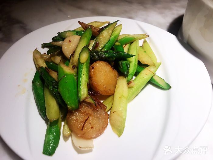 董鲜生·海胆水饺(龙湖金沙天街店)芦笋炒鲜贝图片