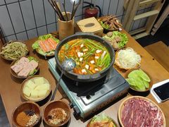 -黔有有贵州酸汤夺夺粉火锅(五味十字店)