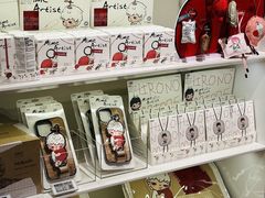 -泡泡玛特POPMART(上海环球港店)