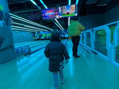 -世代星球·保龄球·镭战真人CS·团建(杨浦店)