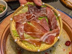 -阿婆情腊排骨火锅·野生菌季(古城旗舰店)