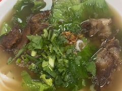 -明姨仔潮汕美食·碳炉猪脚·汕尾牛腩饭·起片鸡煲(起义路店)