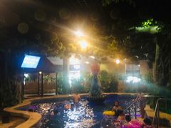 -泉城欧乐堡戏水湾艺术养生温泉