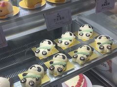 -雍容荟帝王蟹活龙虾展台自助(IFS黑金店)
