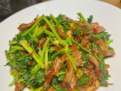 青菜牛肉-胡马八破·川菜小馆(高新万达店)