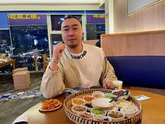 -包整·丝娃娃(一览甲秀楼风景店)