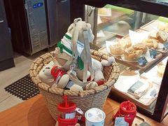 -星巴克臻选(惠州华贸天地1楼店)