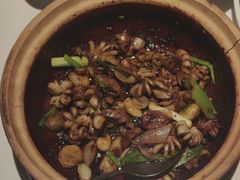 -八府香鸭·啫啫煲(华山路店)