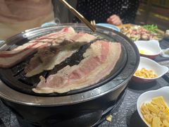 -炭小牛果木烤肉