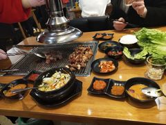 -肉甲韩国木炭烤肉(新壹街1店)