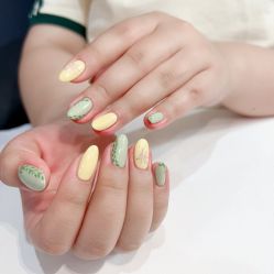 -悠禾·美甲美睫·皮肤管理