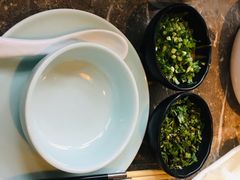-三人行骨头王火锅(长寿店)