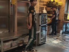 -喝丢一只鞋海鲜烧烤·海肠捞饭(文体街店)