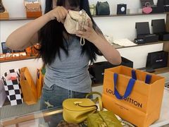 -妃鱼奢侈品回收寄卖(太古汇店)