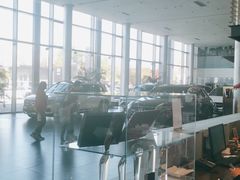 -天津波士信达奔驰4S店(卫津南路店)