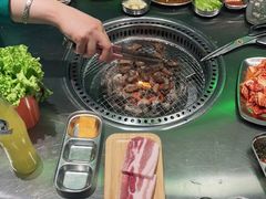 -马路牙子烧烤音乐酒馆(望京店)