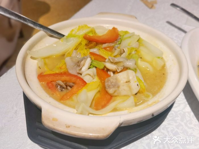 潮荟·经典潮州菜白菜鱼鳔煲图片
