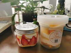 -F小姐甜品店(威海路店)