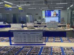 -优购镜仓(六角广场店)