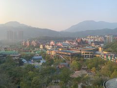 -客天下恐龙水晶玻璃桥