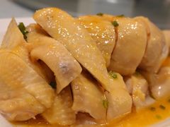 特色葱油鸡-东方明珠老上海8号餐厅
