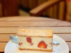 -星巴克臻选(莘庄仲盛店)