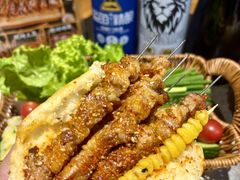 -卞二小串·鹤岗烧烤·坑烤(永定路店)