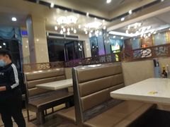卡座-明记港式烧腊茶餐厅(下沙店)