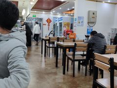 大堂-杨记老门框百年卤煮(回龙观文华西路店)