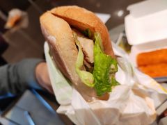 鸡胸肉配牛油果夏巴特套餐-麦当劳(曲阳店)