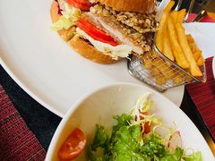香脆薯条-WOLFGANG PUCK KITCHEN & BAR(迪士尼小镇店)
