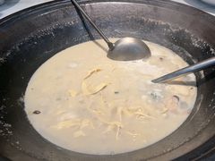 -陈大锅·岳阳鱼馆·地道岳阳菜(美食街店)