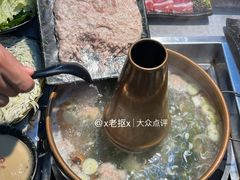 -洞庭洲·防空洞火锅·铜锅涮肉·烧烤(新百广场店)