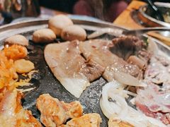 -明洞阿姨·韩式酱蟹烤肉·创意料理(三元桥店)