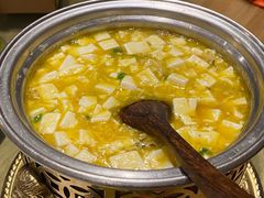 蟹粉豆腐-吴越荣记苏州菜·松鼠桂鱼100%活鱼现做(斜塘老街店)