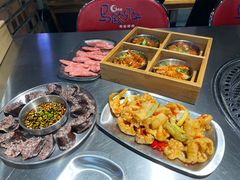 -马路牙子烧烤音乐酒馆(望京店)