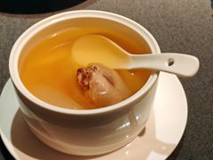 原盅老鸡炖鱼唇汤-广舟(千禧店)