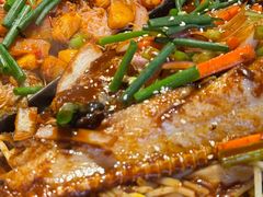-鸣记脆皮烤鱼·海鲜烤鱼(三八广场店)
