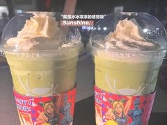 -瑞幸咖啡(半里花海生活广场店)