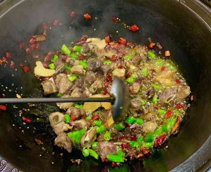 大锅大灶柴火鱼庄(兴庆公园店)-"专门开车来他们家吃鱼,感觉绕了西安