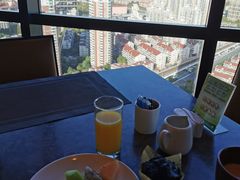 -上海龙之梦万丽酒店