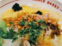 -呷佬·长沙手工米粉(金沙江路店)