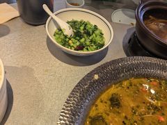 -有红鸡毛店·川菜(建设路店)