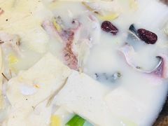 -滇香肴·云南菜蒸汽石锅鱼(云南北路店)