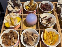 -菌自由丨野生菌火锅特色庭院餐厅(丽江古城店)