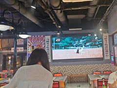 -马路牙子烧烤音乐酒馆(望京店)