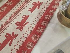 -刘姐啤酒鱼民族演艺餐厅(西街总店)
