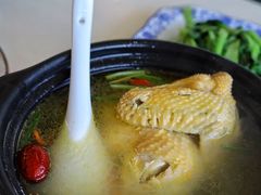 农家草鸡汤-七的湖·晚芳亭·阳澄湖农家菜·大闸蟹(莲花岛店)